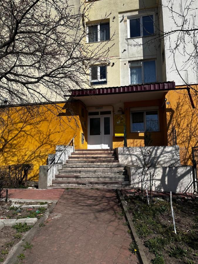 Homely Apartment Suceava Eksteriør bilde